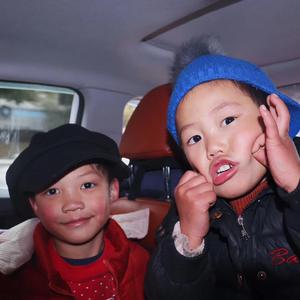 安迷修被雷狮用大鸡巴操干
